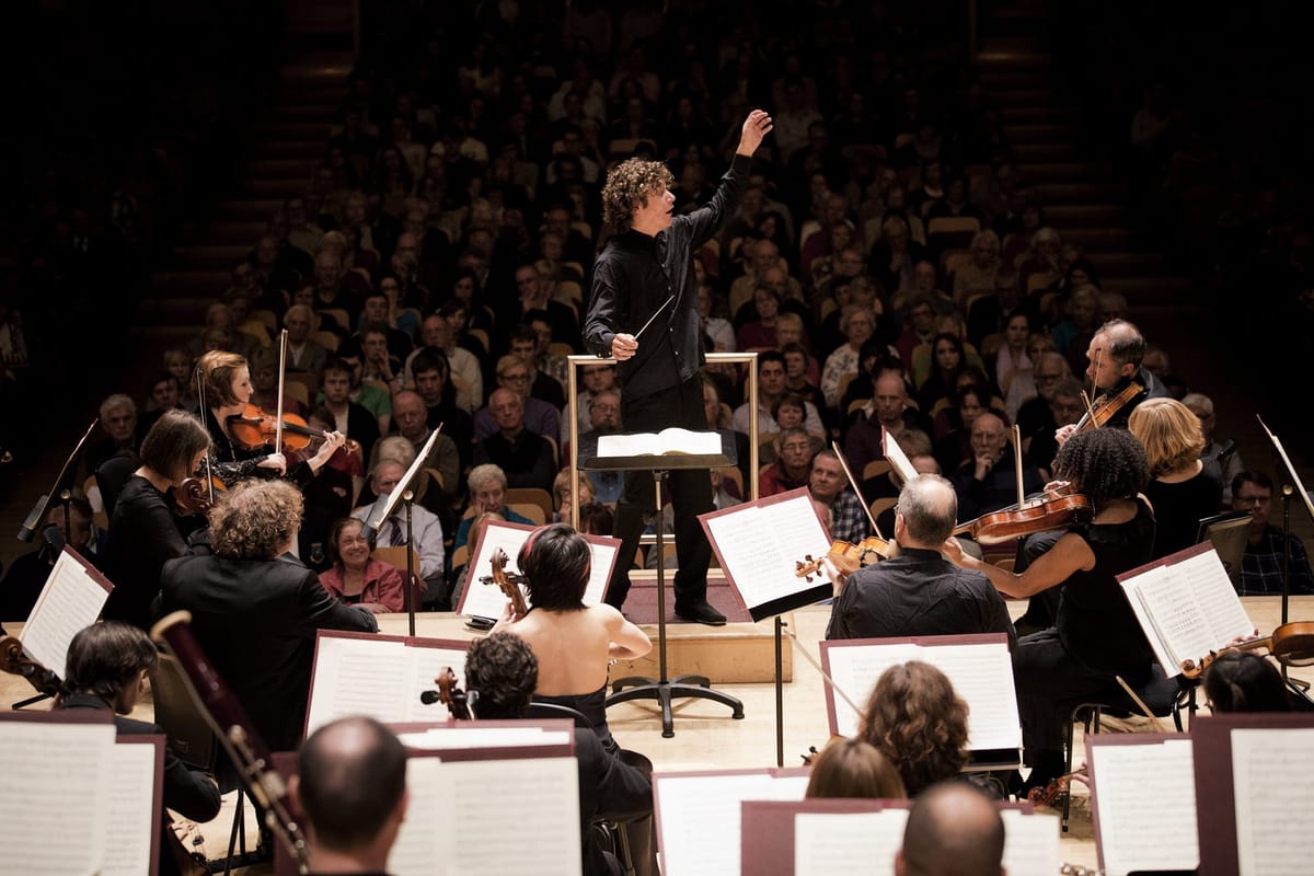 Ticciati’s Last Bow as Principal Conductor: SCO Performs Brahms