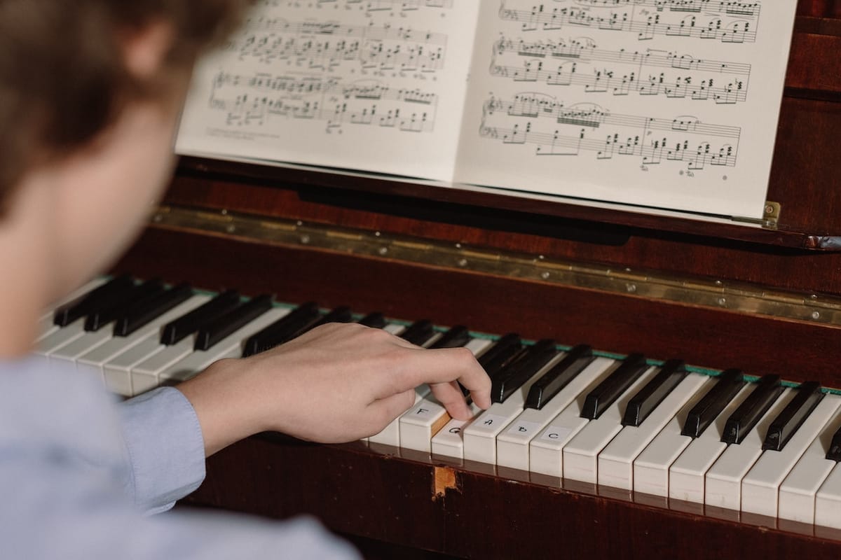 How to Overcome the Challenges of Learning a New Musical Instrument