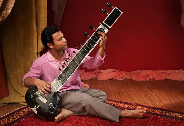 The Sitar’s Journey: Evolution and Innovations in Playing Techniques and Repertoire