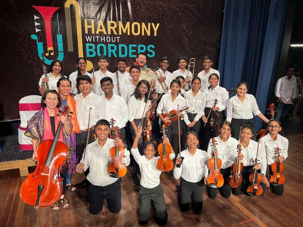 Chennai Youth Sinfonietta Teachers: Efrén Ruiz, Strings